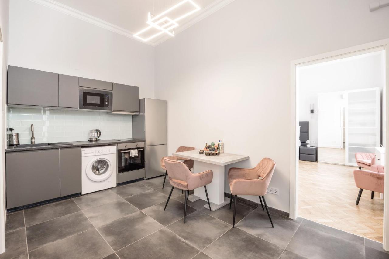 Prime Star Fashion Street Modern Luxury Apartments Budapest Eksteriør billede